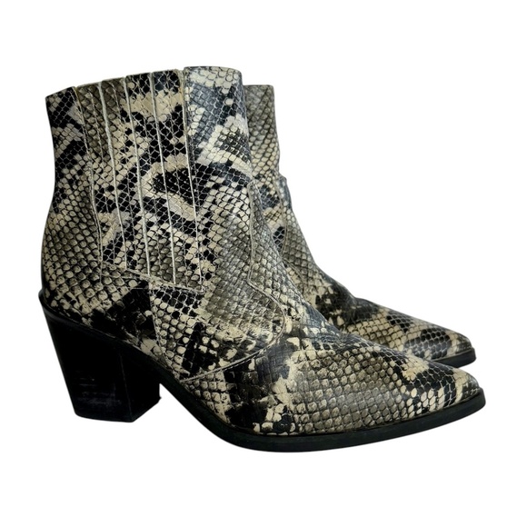 Blondo Elvina Waterproof Ankle Boots Snakeskin Print Leather Size 7 Western - Picture 1 of 15